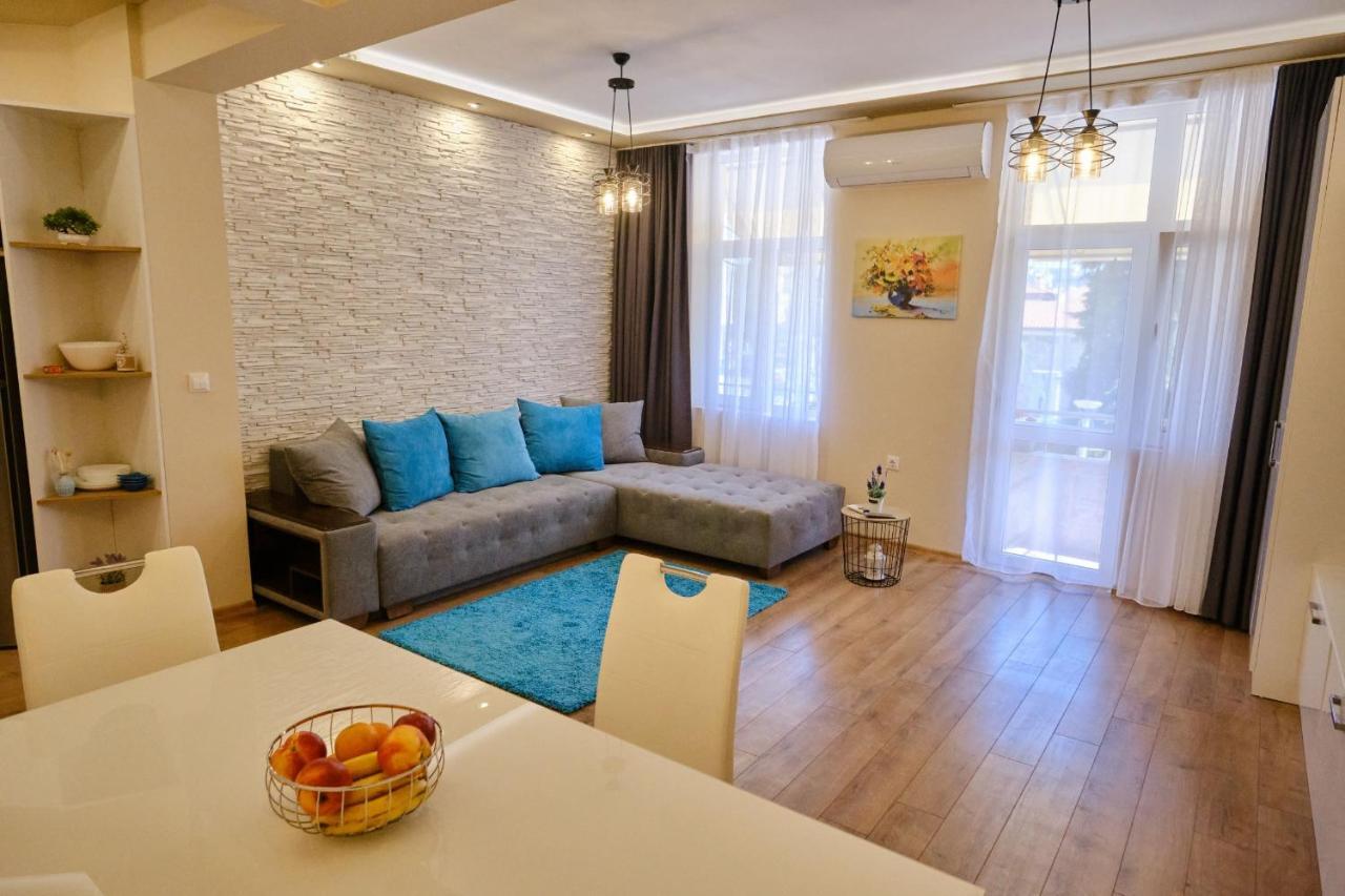 Luxury Nevena Apartment - Bogoridi Super Centre Burgas Stad Buitenkant foto