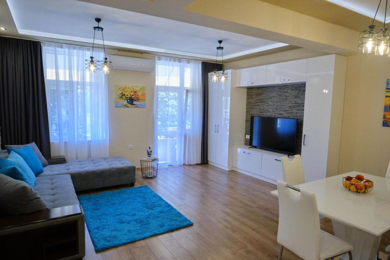 Luxury Nevena Apartment - Bogoridi Super Centre Burgas Stad Buitenkant foto